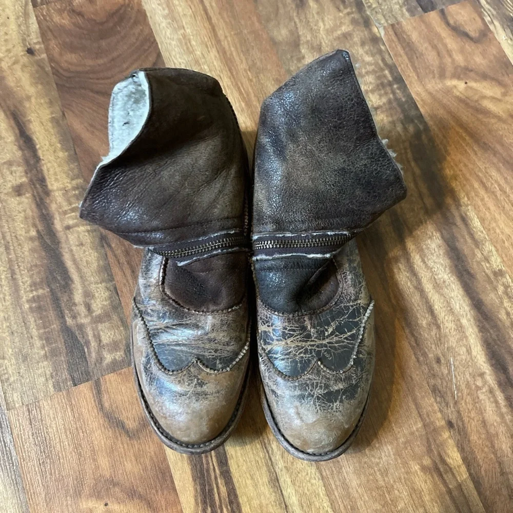 Bed Stu Women’s Fleece Lined Leather Boots